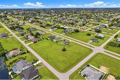 328 NW 24th Avenue, Cape Coral, FL 33993 - Photo 4