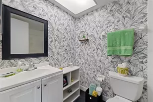 4720 Locust St NE, Saint Petersburg, FL 33703 - Photo 12