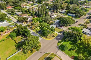 800 40th St S, Saint Petersburg, FL 33711 - Photo 2