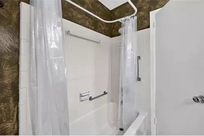 1000 N Shore Drive NE #2, Saint Petersburg, FL 33701 - Photo 12