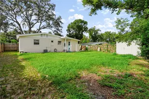 2438 N Ramona Cir, Tampa, FL 33612 - Photo 24