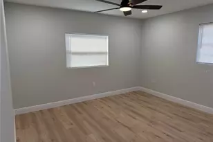 745 63rd Ave S, Saint Petersburg, FL 33705 - Photo 14