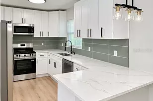 745 63rd Ave S, Saint Petersburg, FL 33705 - Photo 4