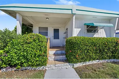 93 Rachel Drive, Tarpon Springs, FL 34689 - Photo 2