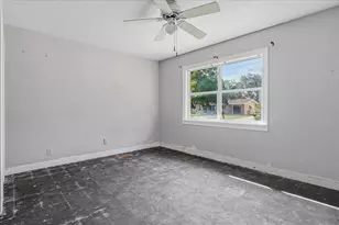 402 Orchid Ln, Palm Harbor, FL 34683 - Photo 16
