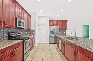 3003 Via Milano St, Plant City, FL 33566 - Photo 14