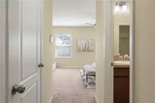 2011 Hawks View Dr, Ruskin, FL 33570 - Photo 18