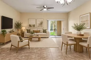 2011 Hawks View Dr, Ruskin, FL 33570 - Photo 12