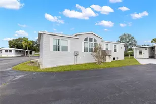 166 Americana Ct NE, Saint Petersburg, FL 33702 - Photo 20