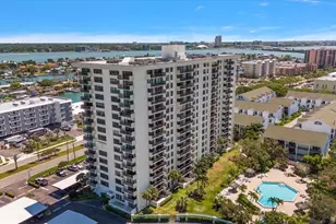 400 Island Way, Clearwater, FL 33767 - Photo 2