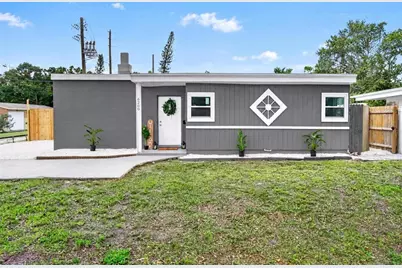 6200 1st Avenue S, Saint Petersburg, FL 33707 - Photo 1