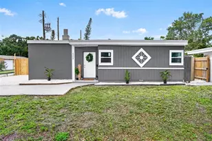 6200 1st Ave S, Saint Petersburg, FL 33707 - Photo 1