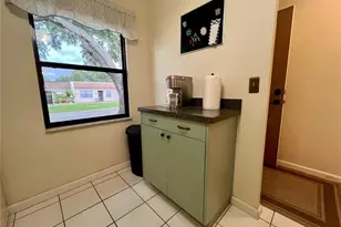1286 Mission Hills Blvd, Clearwater, FL 33759 - Photo 4