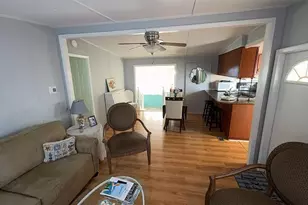4851 W Gandy Blvd, Tampa, FL 33611 - Photo 4