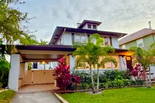150 18th Ave N, Saint Petersburg, FL 33704 - Photo 1