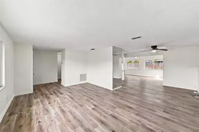 13823 Wildwood Drive, Largo, FL 33774 - Photo 2