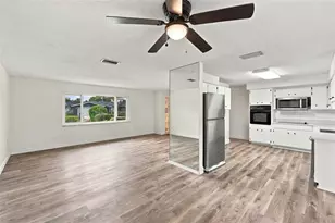 13823 Wildwood Dr, Largo, FL 33774 - Photo 12