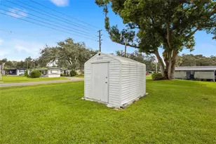 4722 Autumn Palm Dr, Zephyrhills, FL 33542 - Photo 28