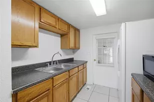 4722 Autumn Palm Dr, Zephyrhills, FL 33542 - Photo 22