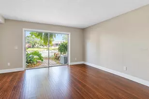 13741 Juniper Blossom Dr, Tampa, FL 33618 - Photo 4