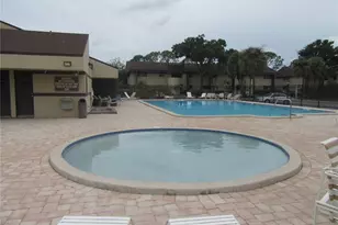 875 S Village Dr N, Saint Petersburg, FL 33716 - Photo 34