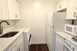 2366 Shelley St, Clearwater, FL 33765 - Photo 2