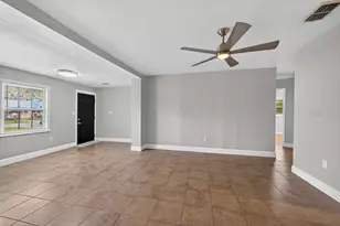 725 Strain Blvd, Lakeland, FL 33815 - Photo 8