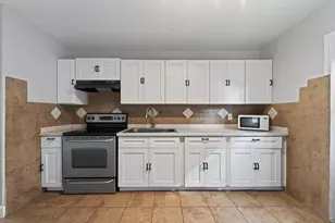 725 Strain Blvd, Lakeland, FL 33815 - Photo 18