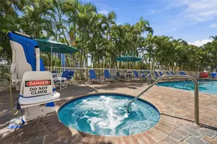 11605 Gulf Blvd, Treasure Island, FL 33706 - Photo 60