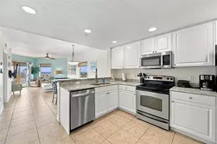 11605 Gulf Blvd, Treasure Island, FL 33706 - Photo 16