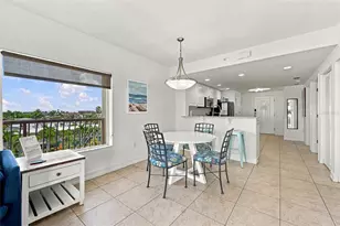 11605 Gulf Blvd, Treasure Island, FL 33706 - Photo 22