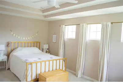 1040 10th Street N, Saint Petersburg, FL 33705 - Photo 28