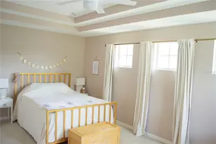 1040 10th St N, Saint Petersburg, FL 33705 - Photo 28