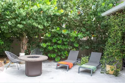 1040 10th Street N, Saint Petersburg, FL 33705 - Photo 38