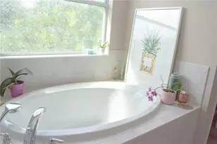 1040 10th St N, Saint Petersburg, FL 33705 - Photo 32