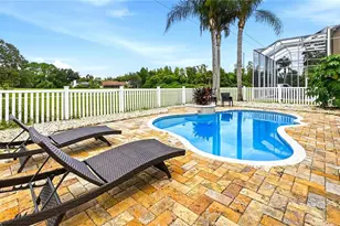 4505 Bloomsbury Ct, Tampa, FL 33624 - Photo 6