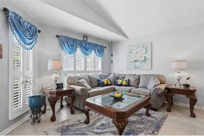 12402 Tree Pointe Court, Riverview, FL 33578 - Photo 4