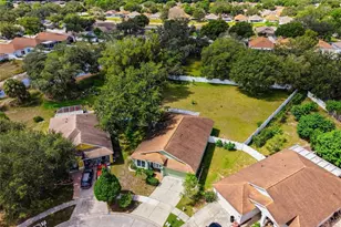 12402 Tree Pointe Ct, Riverview, FL 33578 - Photo 2