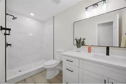 920 W Candlewood Avenue, Tampa, FL 33603 - Photo 24