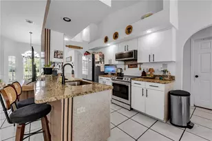 10110 Henderson St, Spring Hill, FL 34608 - Photo 12