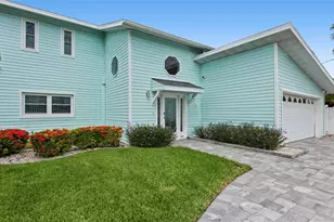 544 Lillian Dr, Madeira Beach, FL 33708 - Photo 2