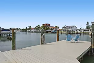 544 Lillian Dr, Madeira Beach, FL 33708 - Photo 24
