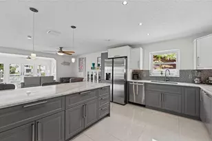 544 Lillian Dr, Madeira Beach, FL 33708 - Photo 34