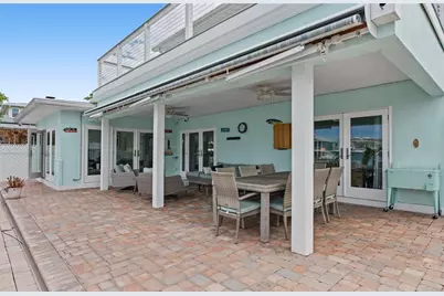 544 Lillian Drive, Madeira Beach, FL 33708 - Photo 6