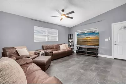 1951 Taylor Lake Circle, Seminole, FL 33778 - Photo 4