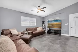1951 Taylor Lake Cir, Seminole, FL 33778 - Photo 4
