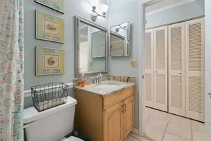 1636 Stickney Point Rd, Sarasota, FL 34231 - Photo 20