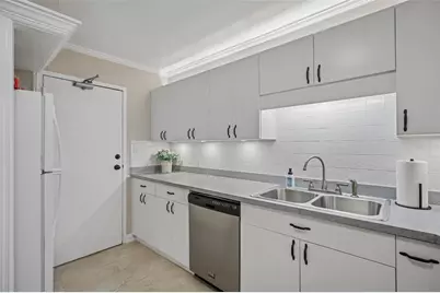 1621 Gulf Boulevard #1604, Clearwater, FL 33767 - Photo 20