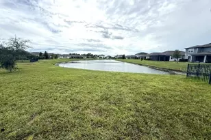 11523 Middle Fork Way, Parrish, FL 34219 - Photo 2