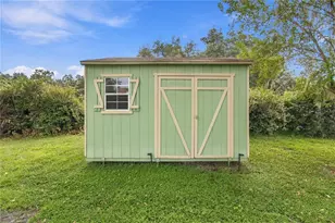 8410 Angela Ct, Zephyrhills, FL 33541 - Photo 46